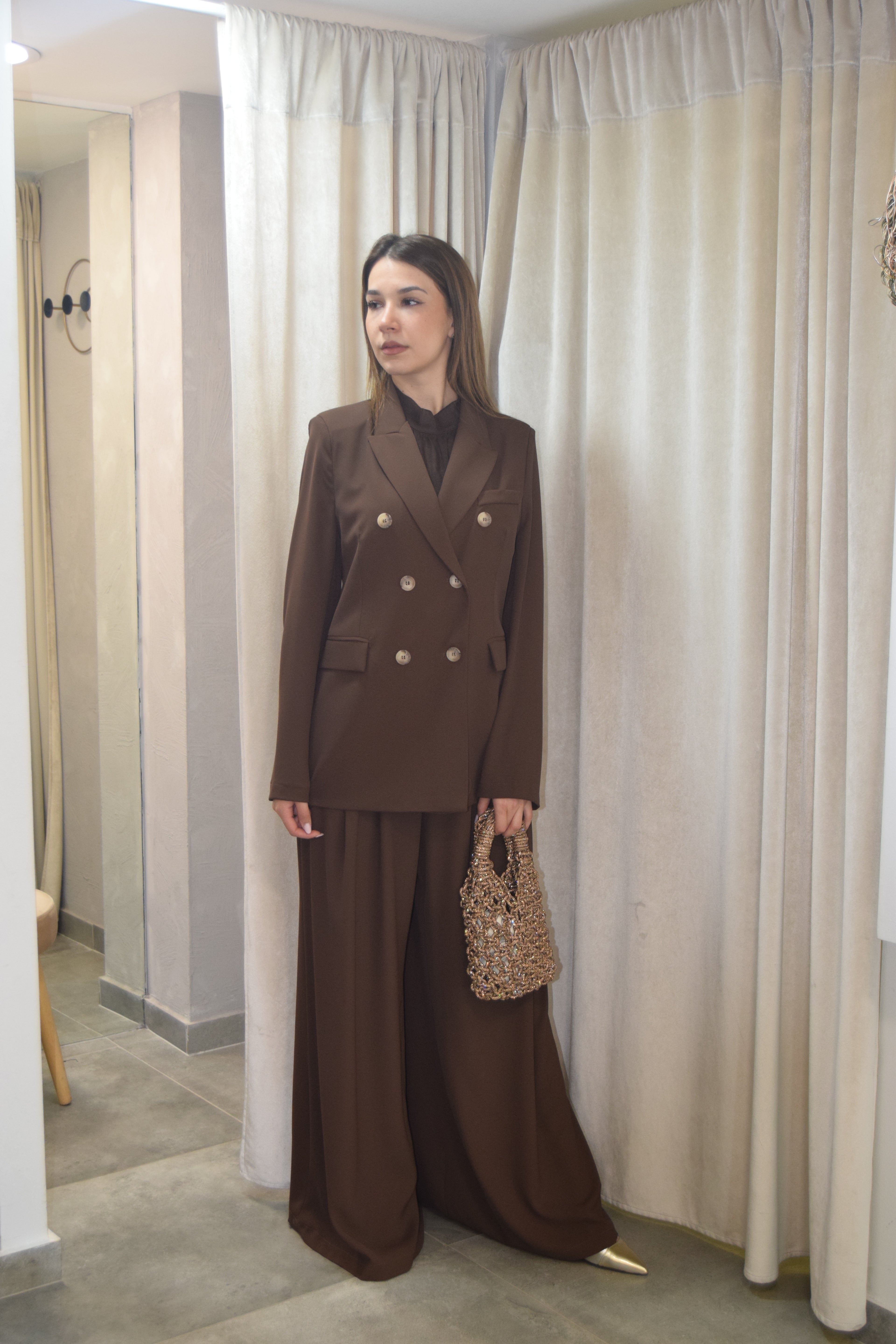 Tailleur tensione in